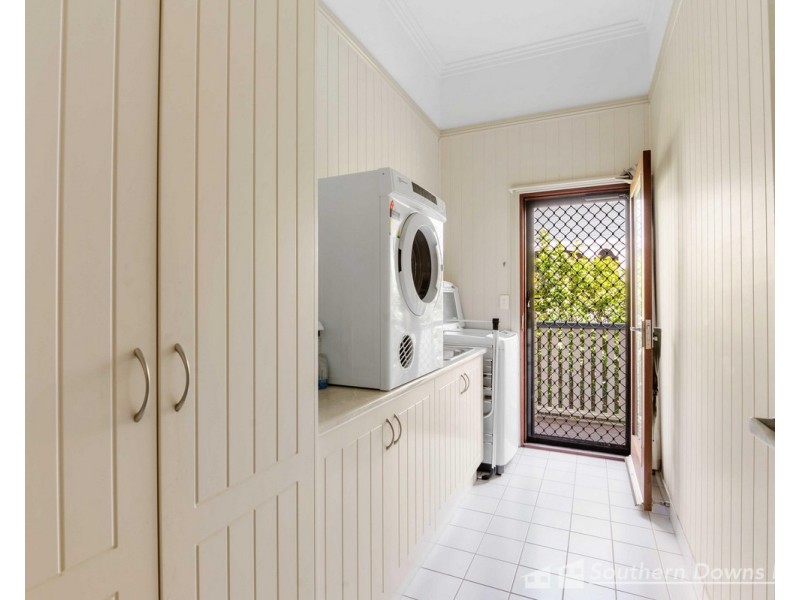 72 Guy Street, Warwick QLD 4370