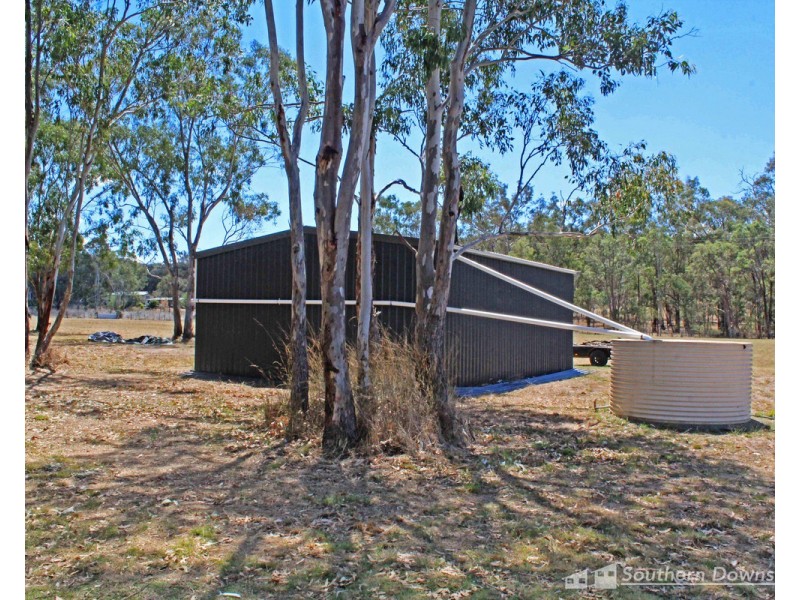 1 Ahern Lane, Pratten QLD 4370