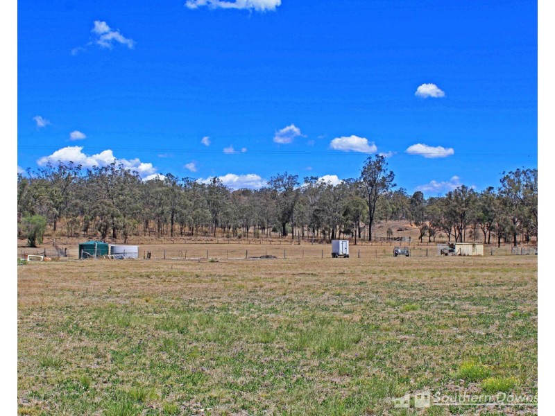 1 Ahern Lane, Pratten QLD 4370