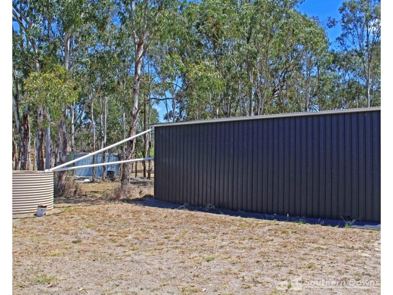 1 Ahern Lane, Pratten QLD 4370