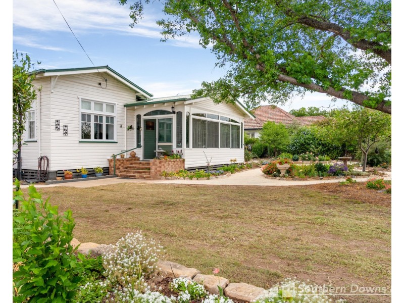 32 Pratten Street, Warwick QLD 4370