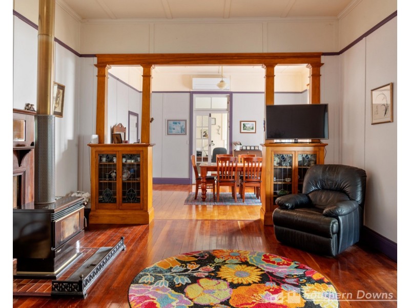 32 Pratten Street, Warwick QLD 4370