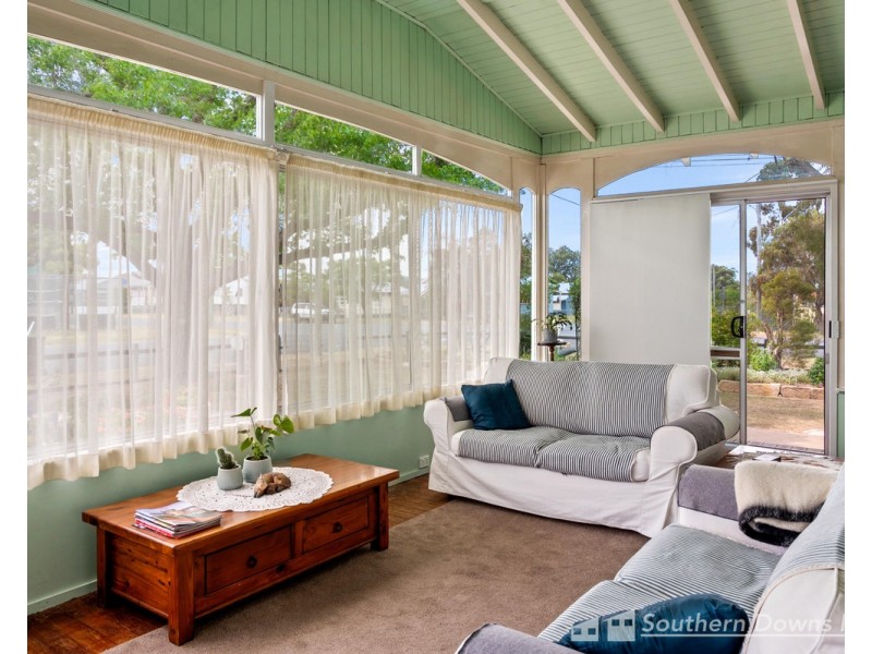 32 Pratten Street, Warwick QLD 4370