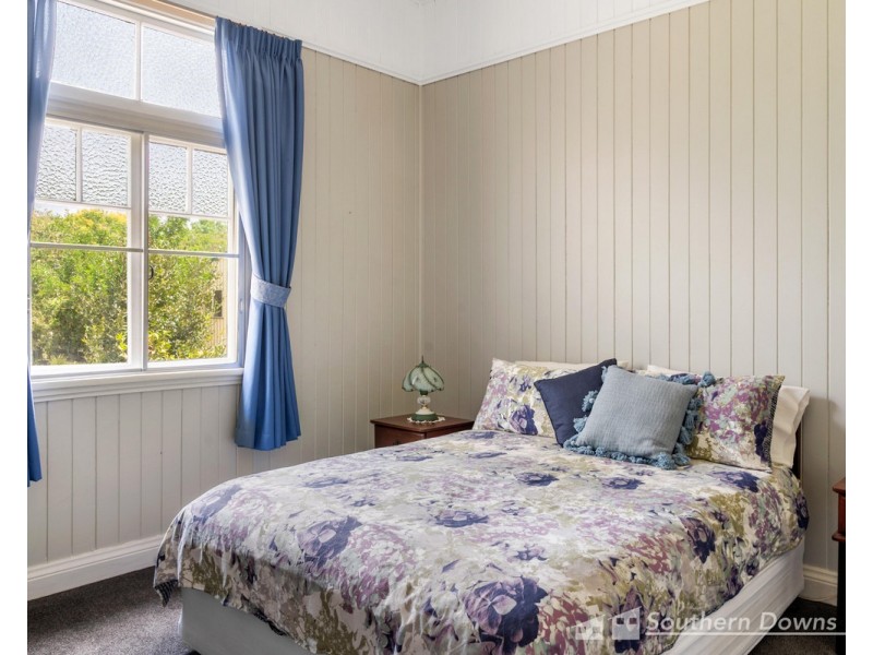 32 Pratten Street, Warwick QLD 4370