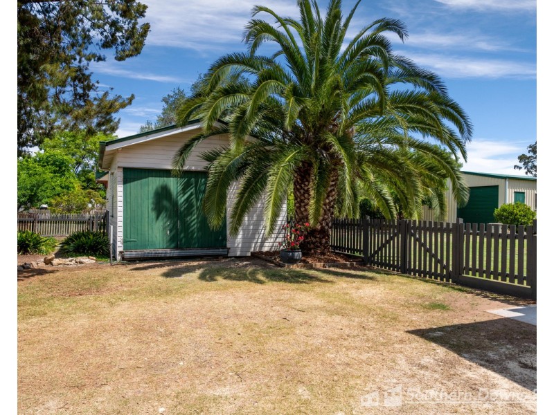 32 Pratten Street, Warwick QLD 4370