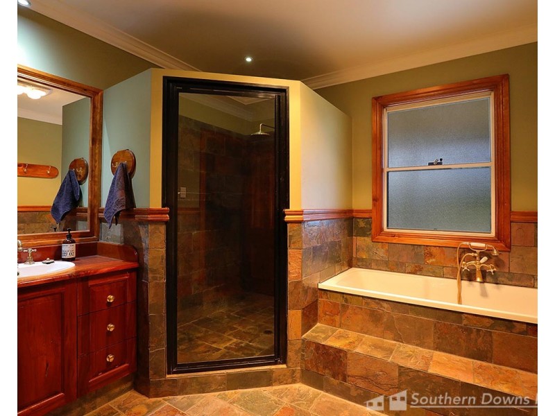 249 Coopers Gully Road, Yangan QLD 4371