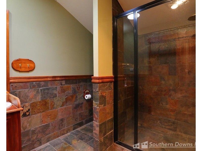 249 Coopers Gully Road, Yangan QLD 4371