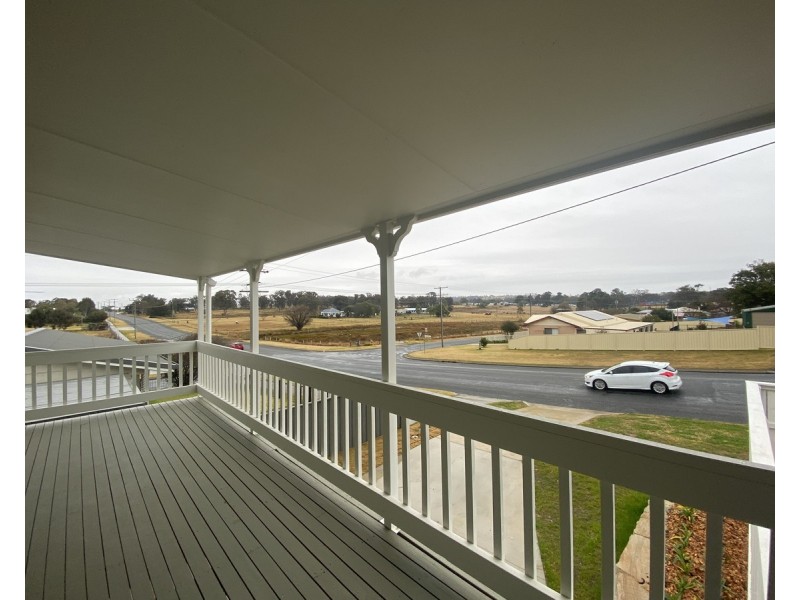 142 Dragon Street, Warwick QLD 4370