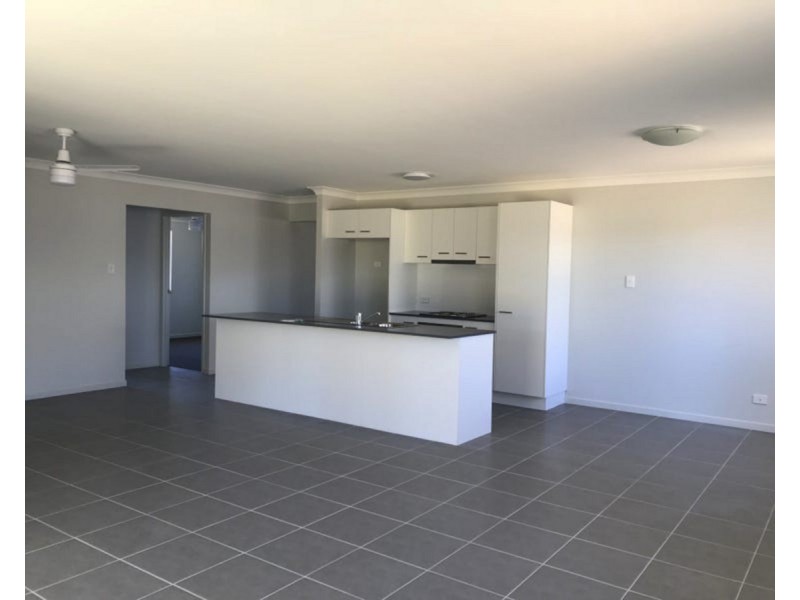 94 Maynes Street, Rosenthal Heights QLD 4370