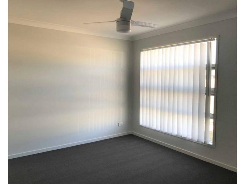 94 Maynes Street, Rosenthal Heights QLD 4370