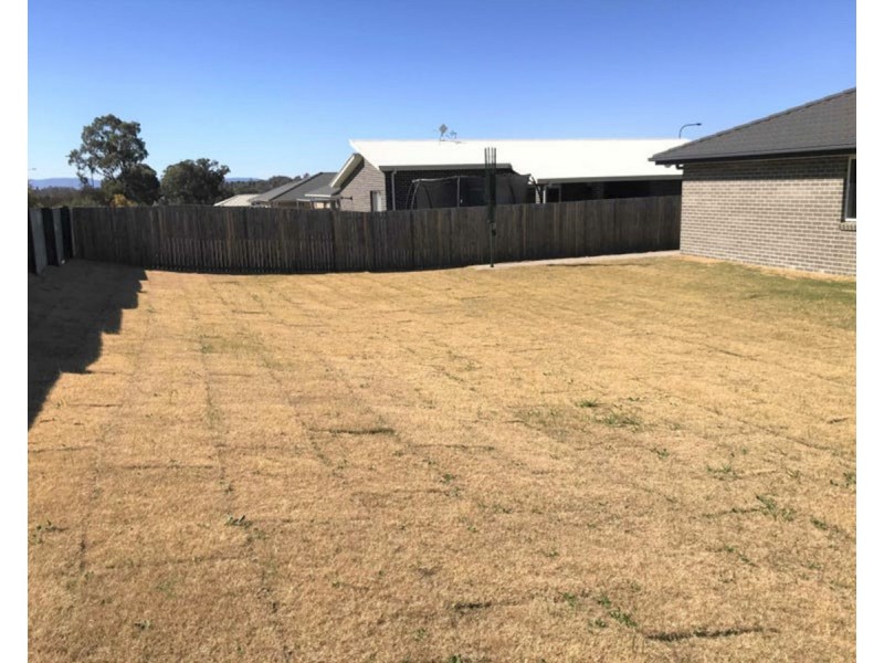 94 Maynes Street, Rosenthal Heights QLD 4370