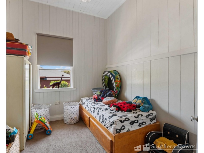 29 Wallace Street, Warwick QLD 4370