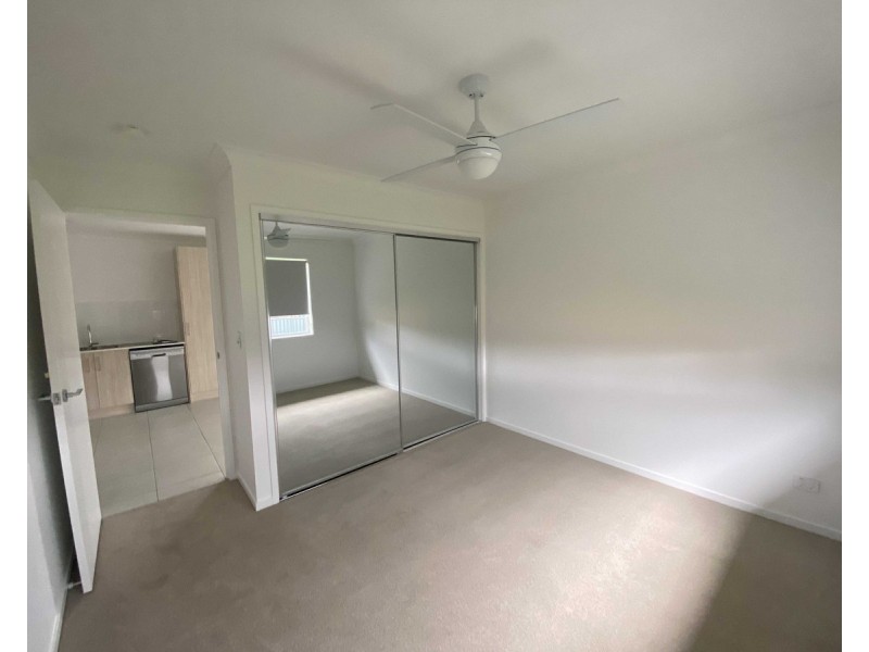 2/17 Compass Crt, Warwick QLD 4370