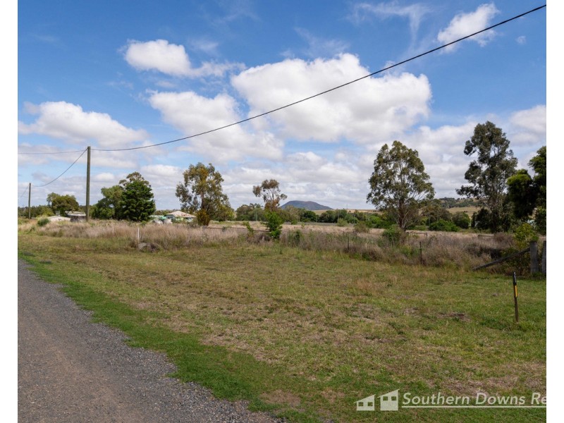 2, 2 & 4 Azalea Street, Emu Vale QLD 4371