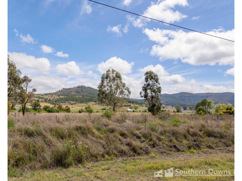 2, 2 & 4 Azalea Street, Emu Vale QLD 4371