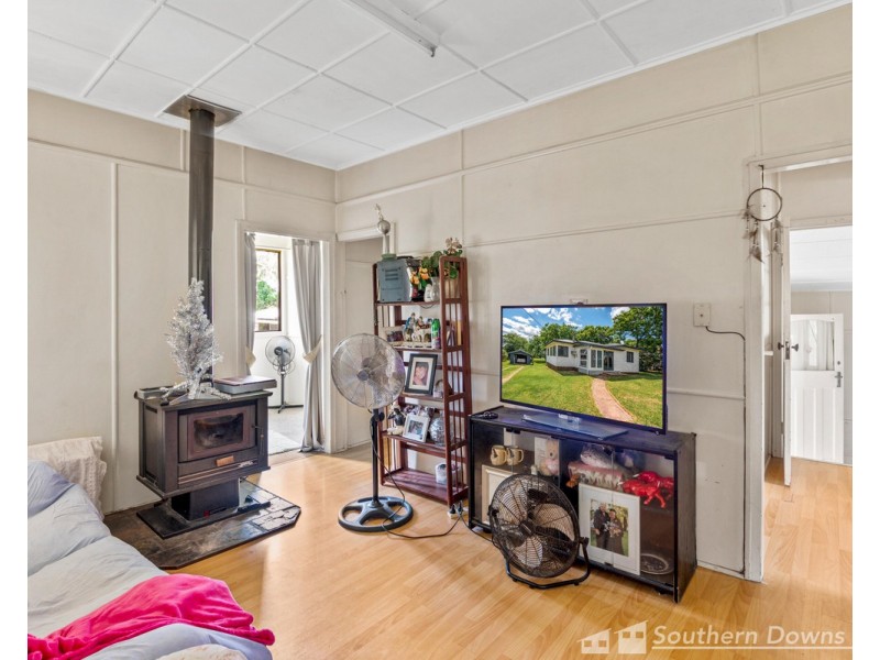 14 Gore Street, Warwick QLD 4370