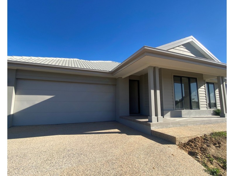 6 Natasha Drive, Warwick QLD 4370