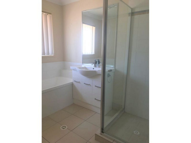 2/38 Law Road, Warwick QLD 4370
