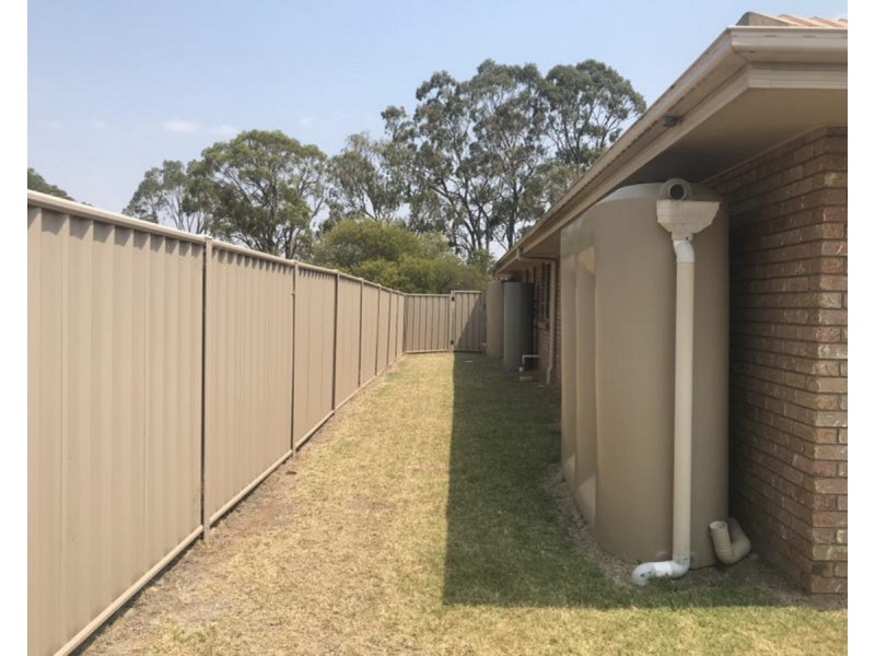 2/38 Law Road, Warwick QLD 4370