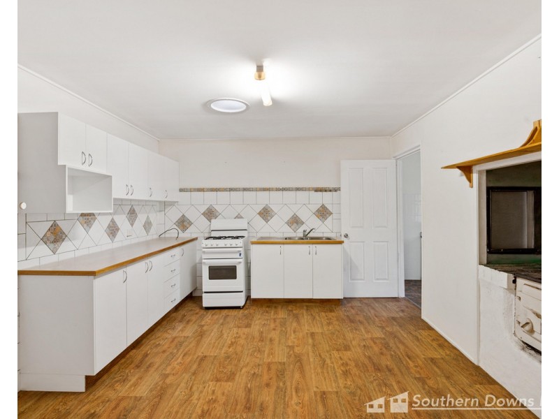 5 Bakon Street, Warwick QLD 4370