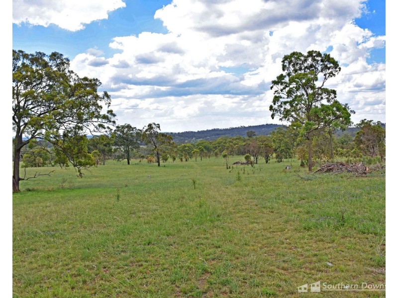 21614 New England Highway, Dalveen QLD 4374