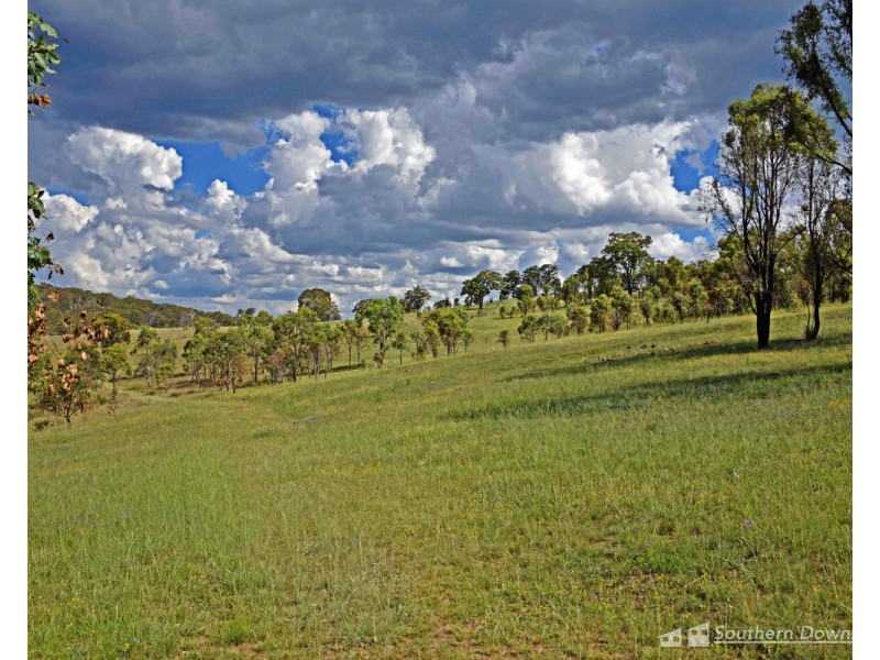 21614 New England Highway, Dalveen QLD 4374