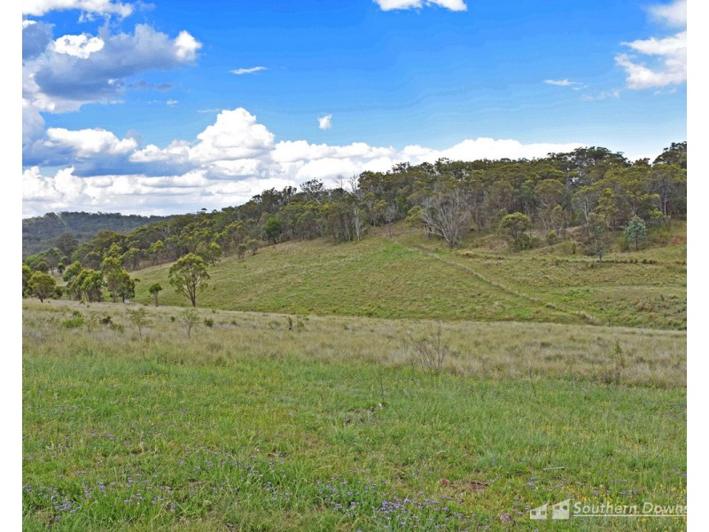 21614 New England Highway, Dalveen QLD 4374