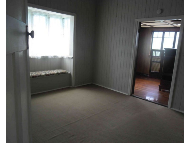 25 Dragon Street, Warwick QLD 4370