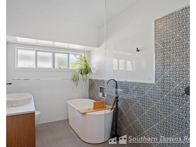 231 Lyndhurst Lane, Rosenthal Heights QLD 4370