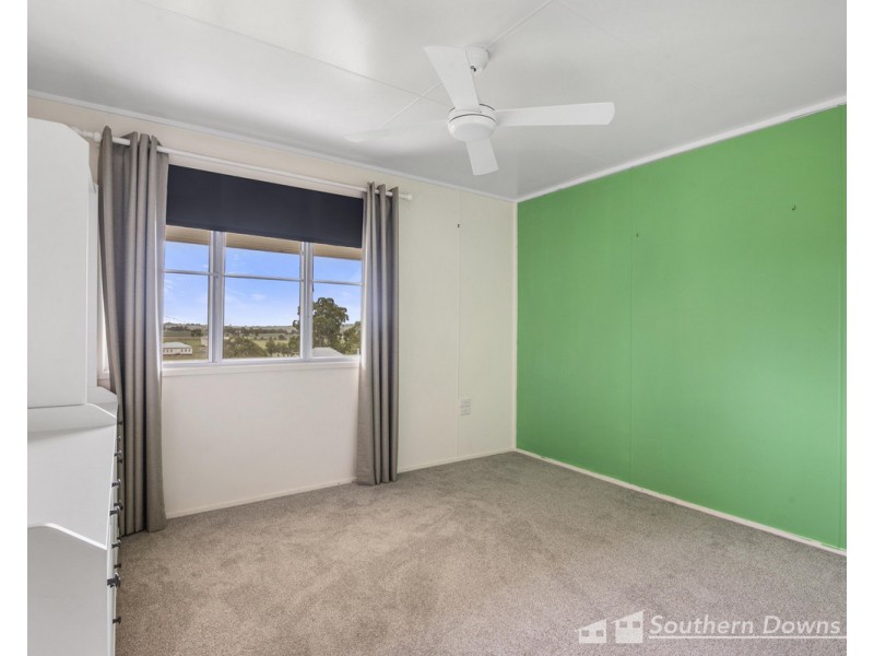 7 Pine Street, Killarney QLD 4373