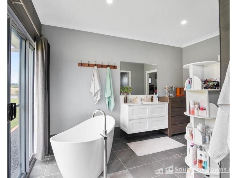 213 Mt Sturt Road, Yangan QLD 4371