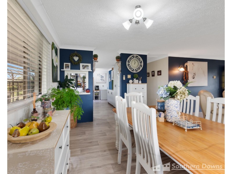 458 Blakes Road, Silverwood QLD 4370