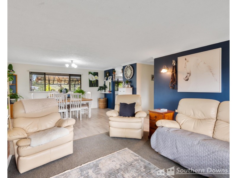 458 Blakes Road, Silverwood QLD 4370