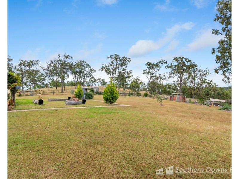 458 Blakes Road, Silverwood QLD 4370
