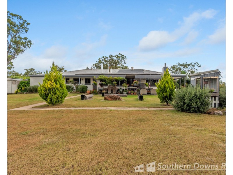 458 Blakes Road, Silverwood QLD 4370