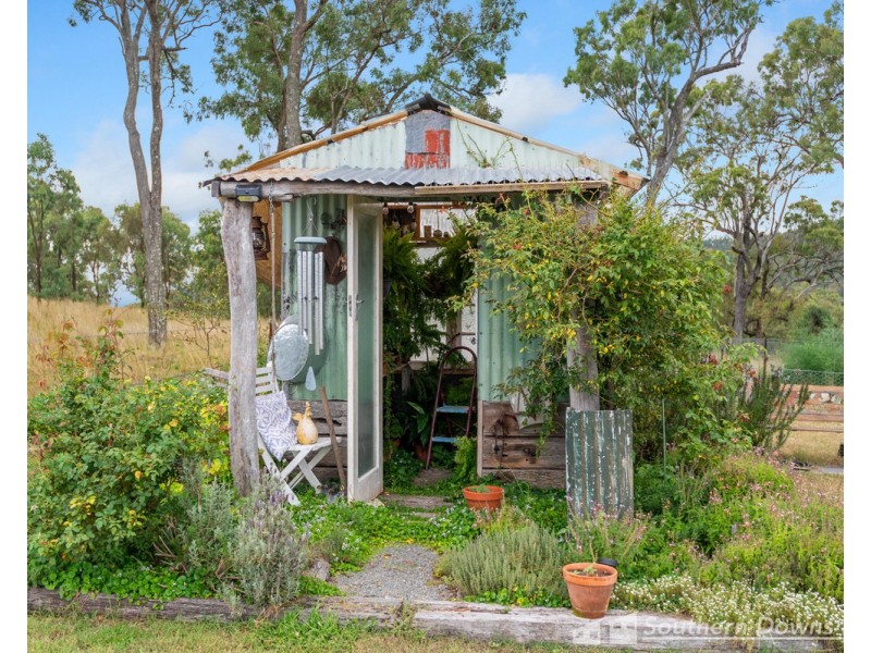 458 Blakes Road, Silverwood QLD 4370