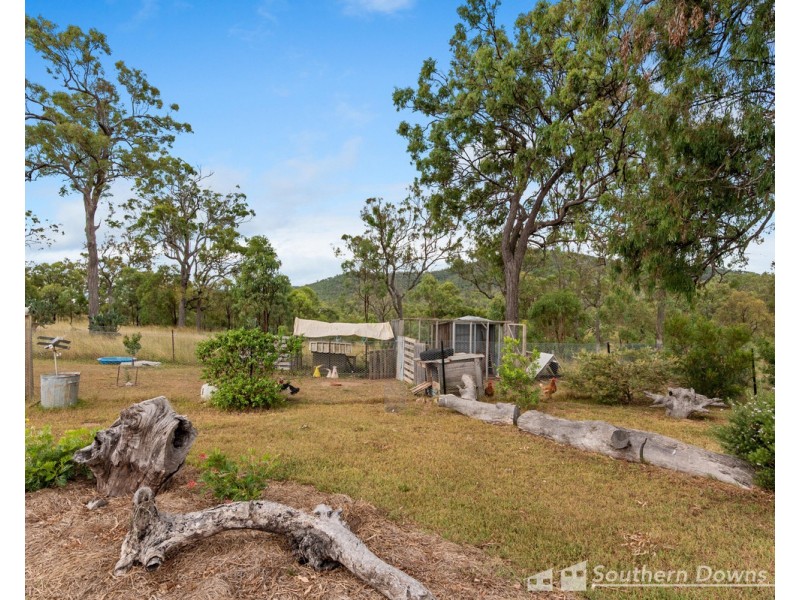 458 Blakes Road, Silverwood QLD 4370