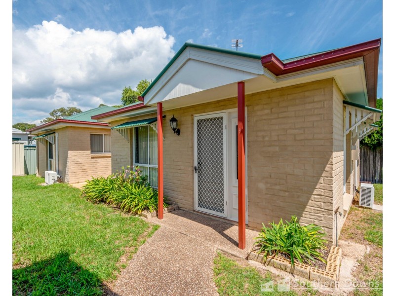4/10 Locke Street, Warwick QLD 4370