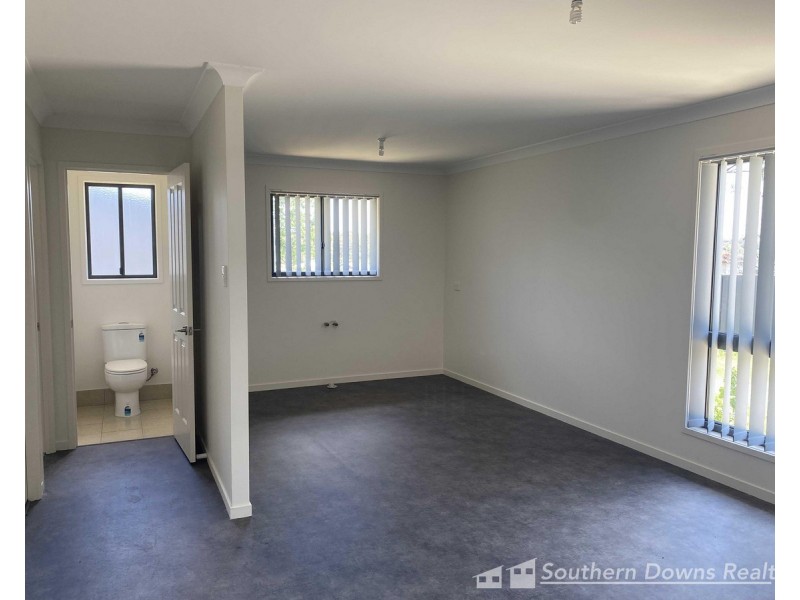 163 Wallace Street, Warwick QLD 4370