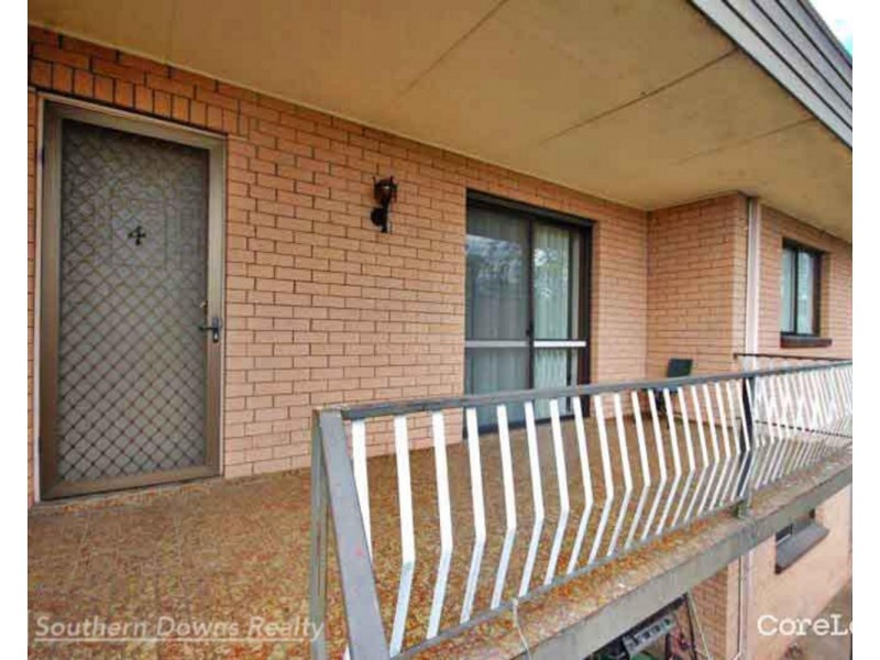 4/14 Alexandra Street, Warwick QLD 4370