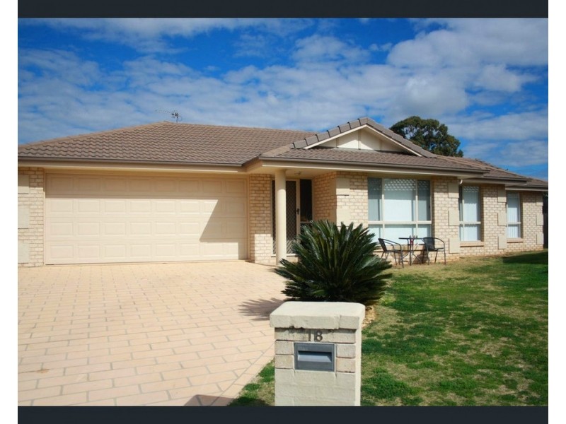 18 Ridgeview Road, Warwick QLD 4370