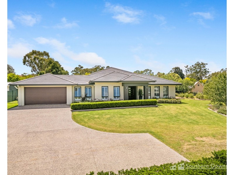 13A Bundaleer Drive, Warwick QLD 4370