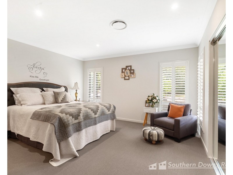 13A Bundaleer Drive, Warwick QLD 4370