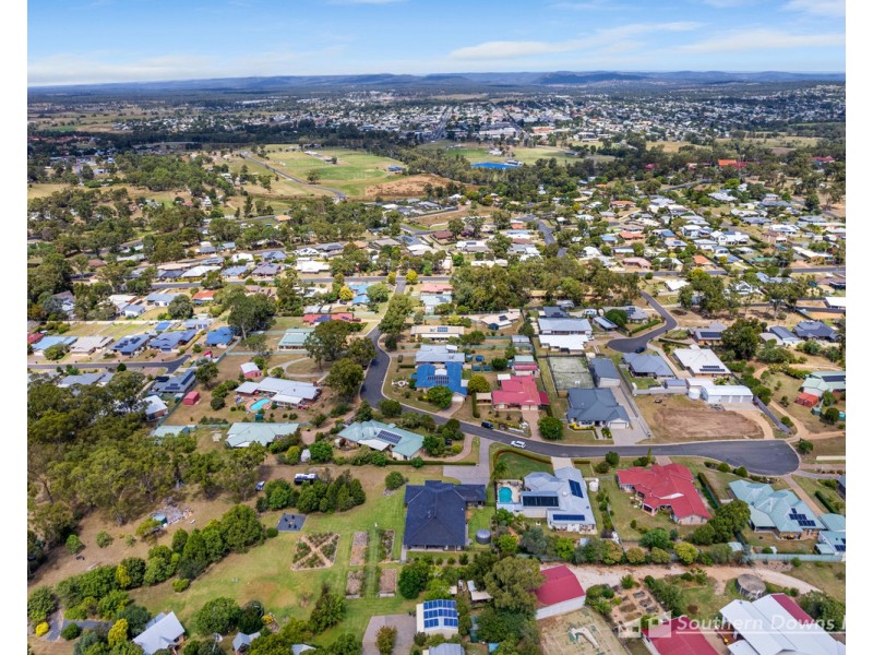 13A Bundaleer Drive, Warwick QLD 4370