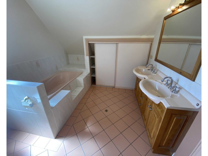 93 Law Road, Warwick QLD 4370