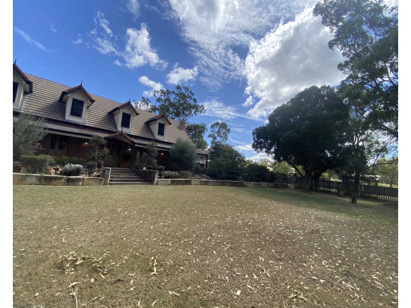 93 Law Road, Warwick QLD 4370