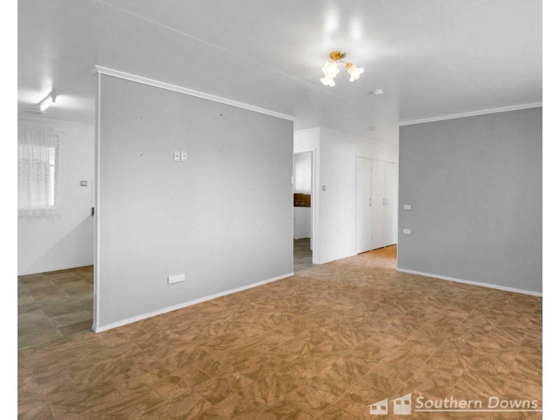 33 Clarke Street, Warwick QLD 4370