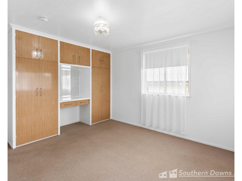 33 Clarke Street, Warwick QLD 4370