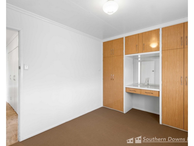 33 Clarke Street, Warwick QLD 4370