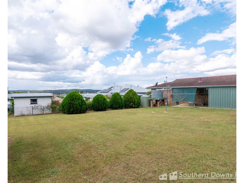 33 Clarke Street, Warwick QLD 4370